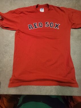 Boston Red Sox MAJESTIC VINTAGE Men's Red Graphic Tee